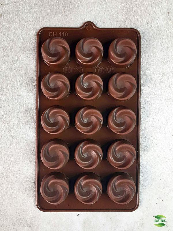 تصویر اول بزرگ محصول قالب شکلات طرح گل رز در فروشگاه اینترنتی کوک مارکت