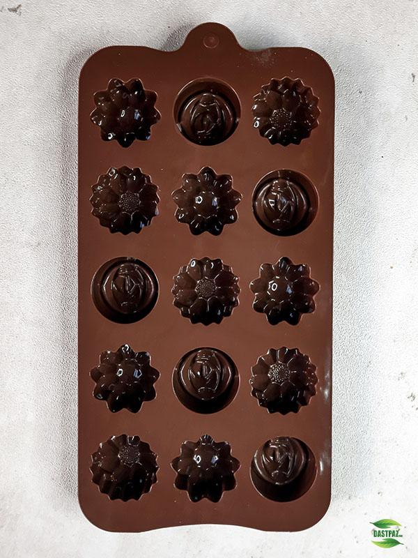 تصویر دوم بزرگ محصول قالب شکلات طرحدار کد 4 در فروشگاه اینترنتی کوک مارکت