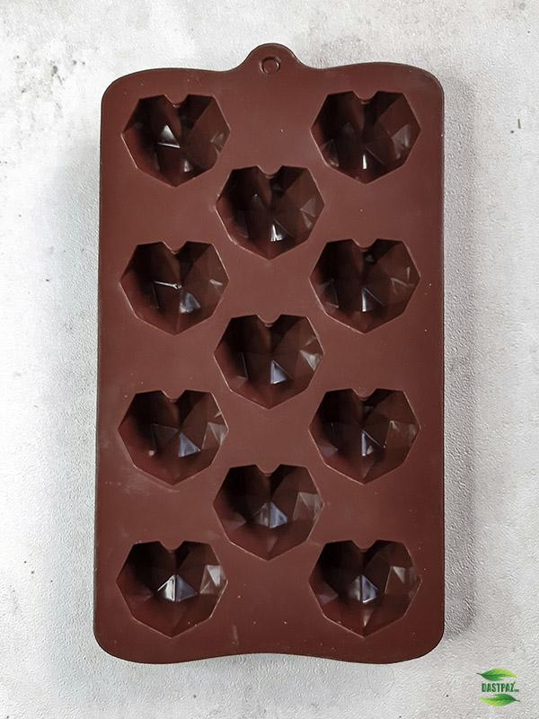 تصویر دوم بزرگ محصول قالب شکلات طرح قلب کد 4 در فروشگاه اینترنتی کوک مارکت