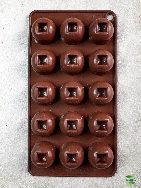 تصویر اول بزرگ محصول قالب شکلات طرحدار کد 3 در فروشگاه اینترنتی کوک مارکت