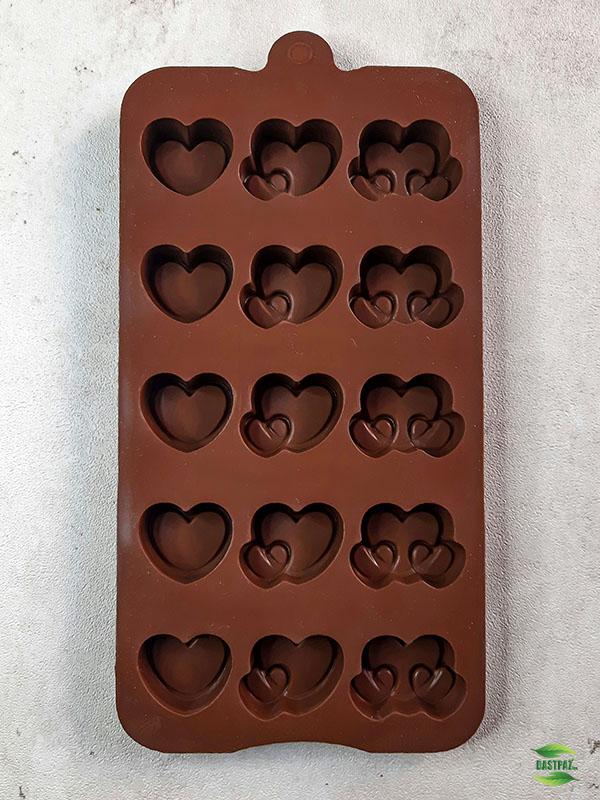 تصویر دوم بزرگ محصول قالب شکلات طرح قلب کد 1 در فروشگاه اینترنتی کوک مارکت